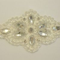 Applicatie met crystal steentjes en band 16cm