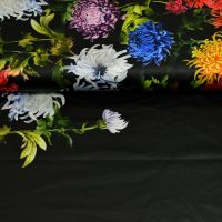 Satijn duchesse met bloemen italiaans design randmotief met bloemen