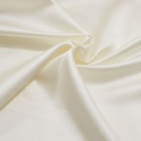 Bruidssatijn ivory middel zwaar 
