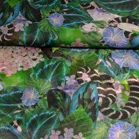 Zijde oraganza bloemen print met slang Exclusieve italiaanse designer stof.