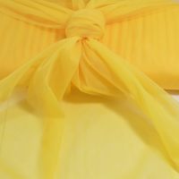 Soft stretch tule geel kleur 300