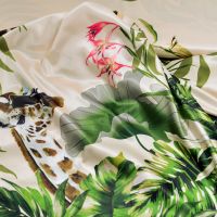 Exclusieve micro stretch  silky touch satijn  giraffe beige panel +/- 0.70  x 140 cm