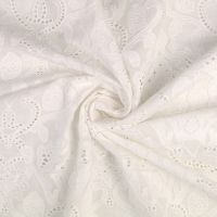 Broderie exclusieve Oostenrijkse broderie licht ivory