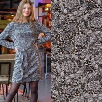 Punta jersey DISCHARGE BEDRUKT BLOEMEN GRIJS miss doodle